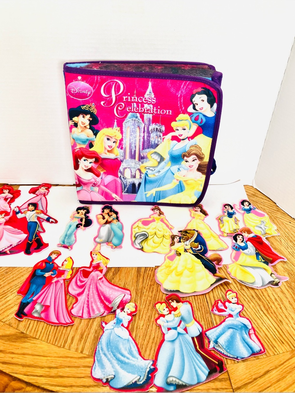 Disney Princess Celebration 2009 Fabric Felt Board Story Book With Figures